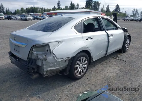 2015 Nissan Altima 2.5/2.5 S/2.5 Sl/2.5 Sv из США, поврежденный, VIN 1N4AL3APXFN885334